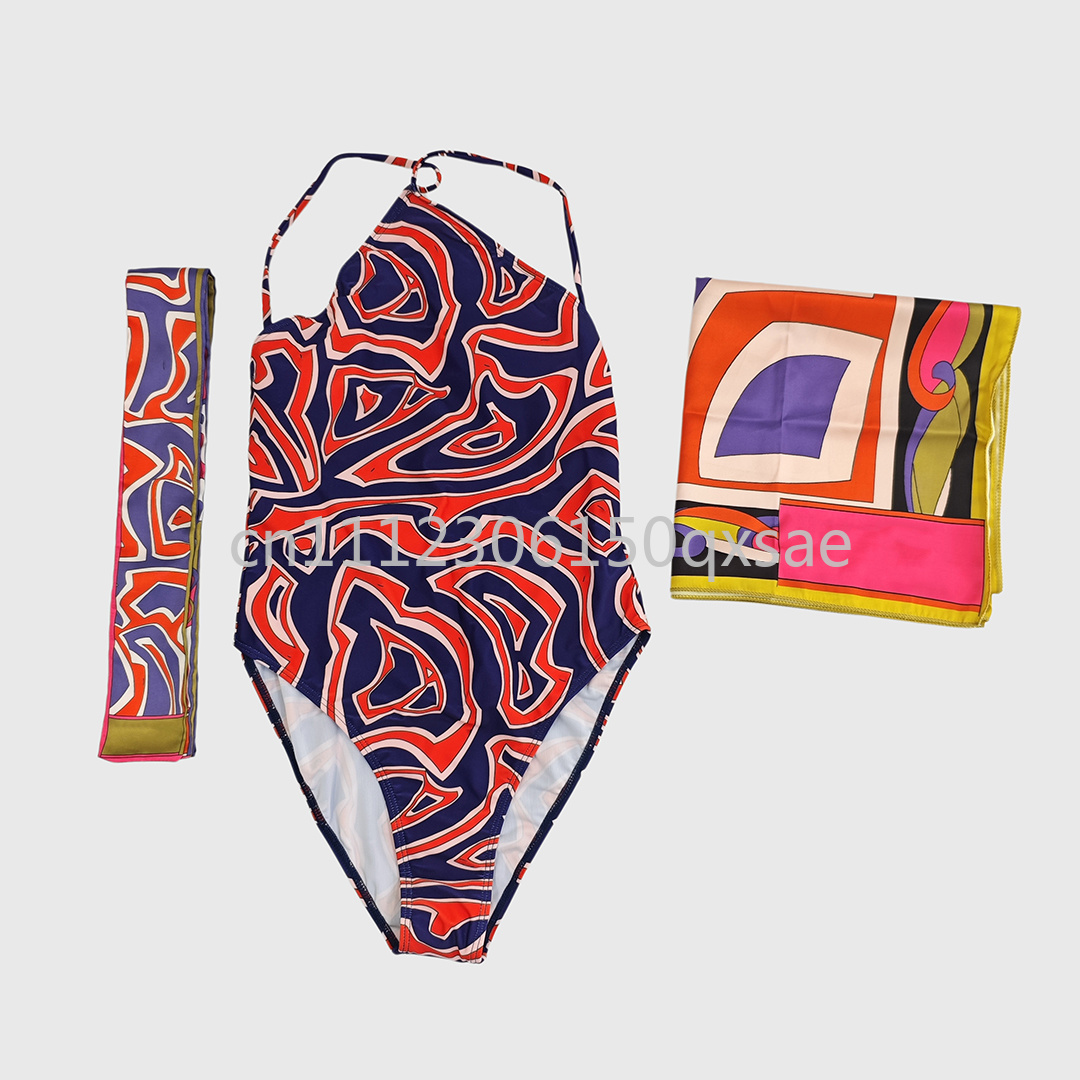 Women Fashion Logo Design - Maillots de bain de luxe pour