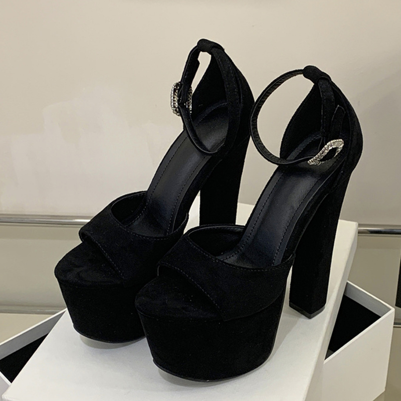 Sandales à plateforme épaisse  - Women Fashion Model avis et prix